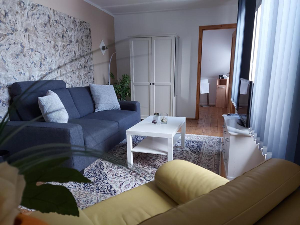 אלט שוורין Hotelpension Pfarrhaus מראה חיצוני תמונה