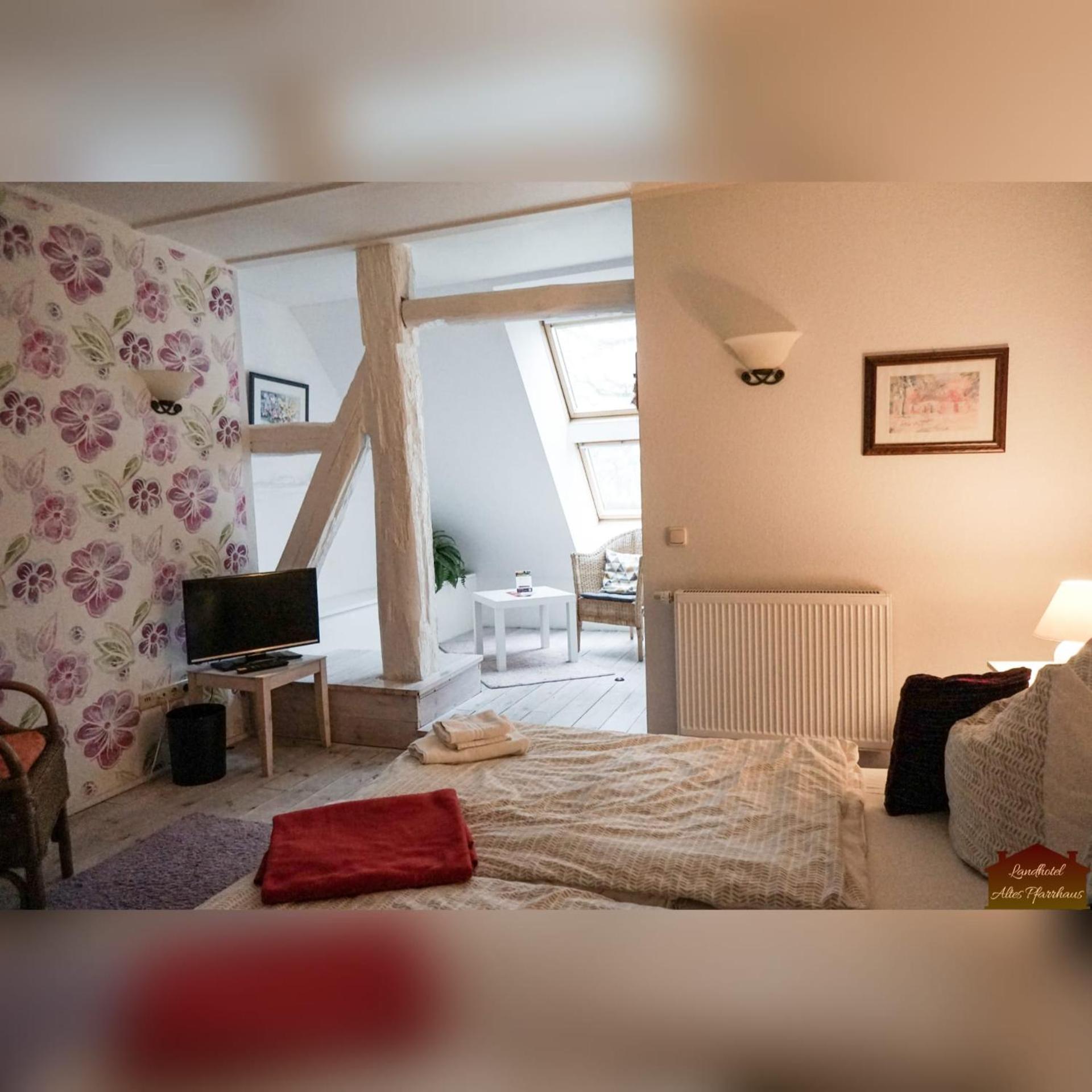 אלט שוורין Hotelpension Pfarrhaus מראה חיצוני תמונה